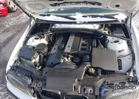 2005 BMW 325Xi из США, поврежденный, VIN WBAEU33405PR20538